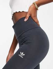 Load image into Gallery viewer, adidas Originals Aerobic trousers black