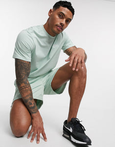 Maic Nike Club - in dusty green