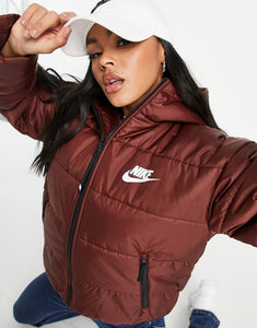 Nike classic padded jacket burgundy