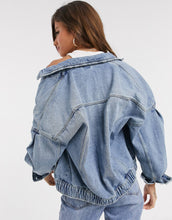 Load image into Gallery viewer, Jakne Denim Stradivarius