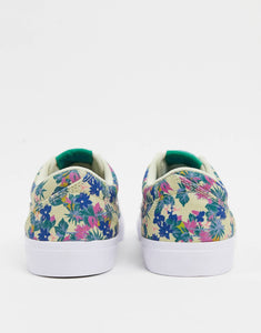 Nike SB Charge Canvas floral