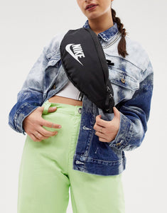 Çantë Nike - bumbag