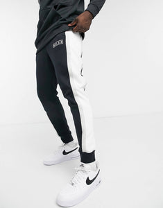 Nike joggers in black