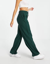 Load image into Gallery viewer, Nike ribbed trousers green