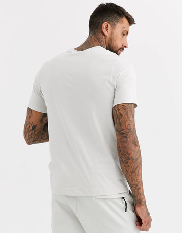 Maic Nike - in stone