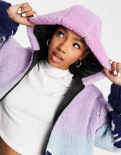 Load image into Gallery viewer, Borg landscape hooded jacket