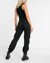 Load image into Gallery viewer, Vero Moda cargo trousers