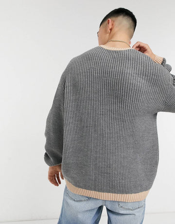 Jumper knitted oversized in grey