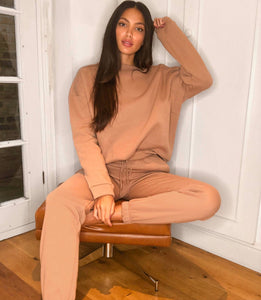 Tracksuit oversized in caramel