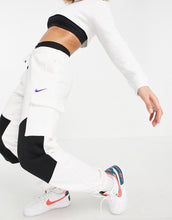 Load image into Gallery viewer, Nike Dance cargo pants