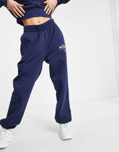 Load image into Gallery viewer, Tracksuit Nike Essential retro navy