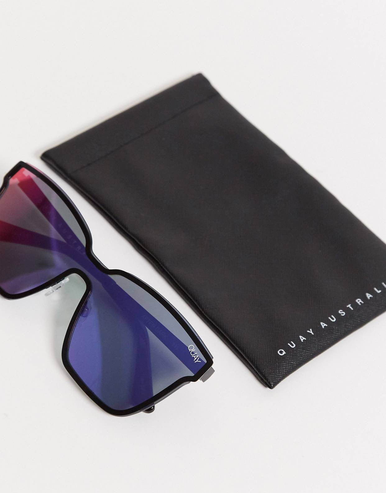 Syze Quay Sporty Style Oversized