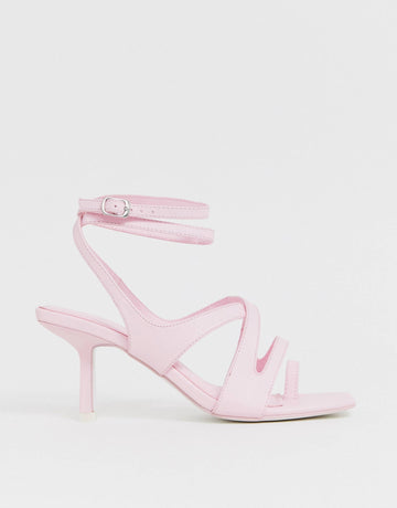 Take Harley  strappy