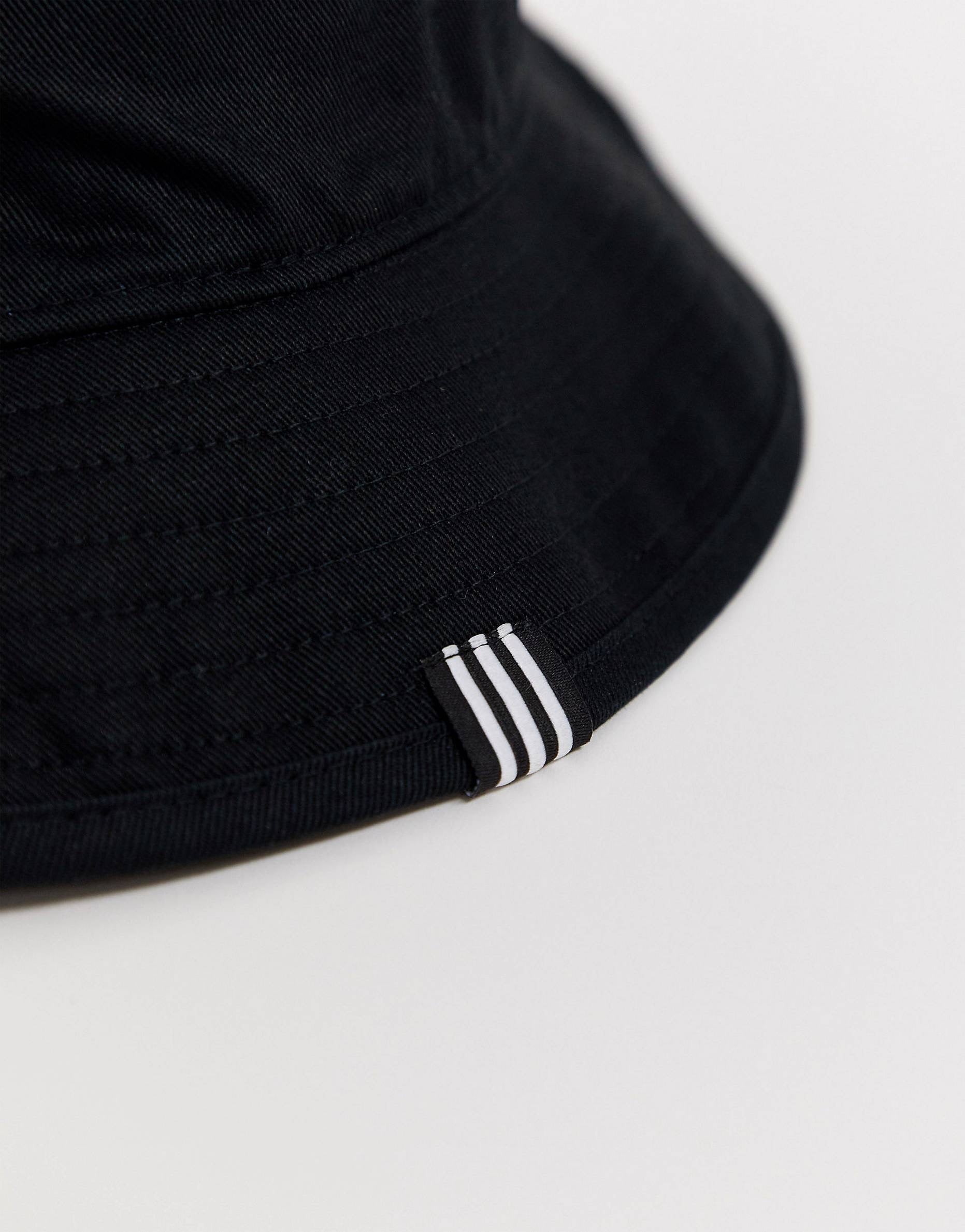 Kapelë adidas Originals - Bucket Hat