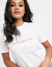 Load image into Gallery viewer, Maicë Calvin Klein - White