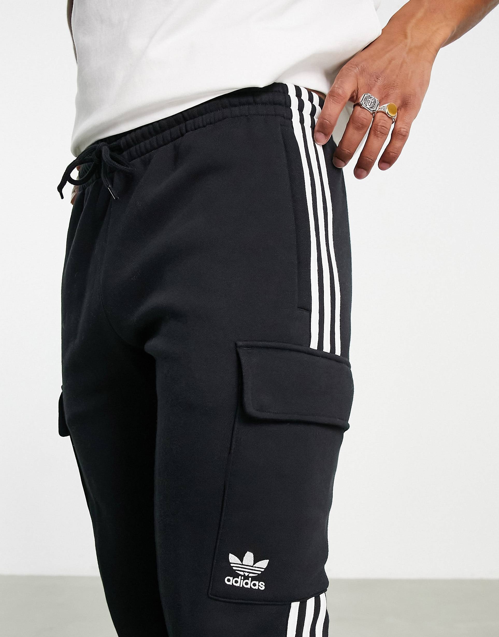 Adicolor joggers hot sale