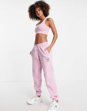 Load image into Gallery viewer, New Balance joggers plum