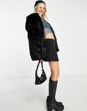 Load image into Gallery viewer, Weekday faux fur jacket