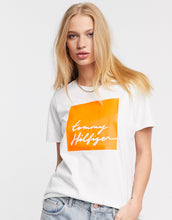 Load image into Gallery viewer, Maicë Tommy Hilfiger box front logo