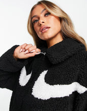 Load image into Gallery viewer, Nike sherpa jacket black