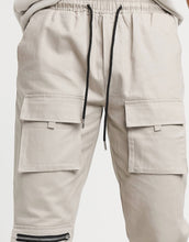 Load image into Gallery viewer, Pantolla BohooMan slim fit