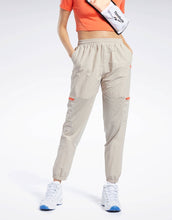 Load image into Gallery viewer, Reebok utility pant - in beige