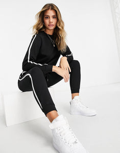 Tracksuit Contrast binding