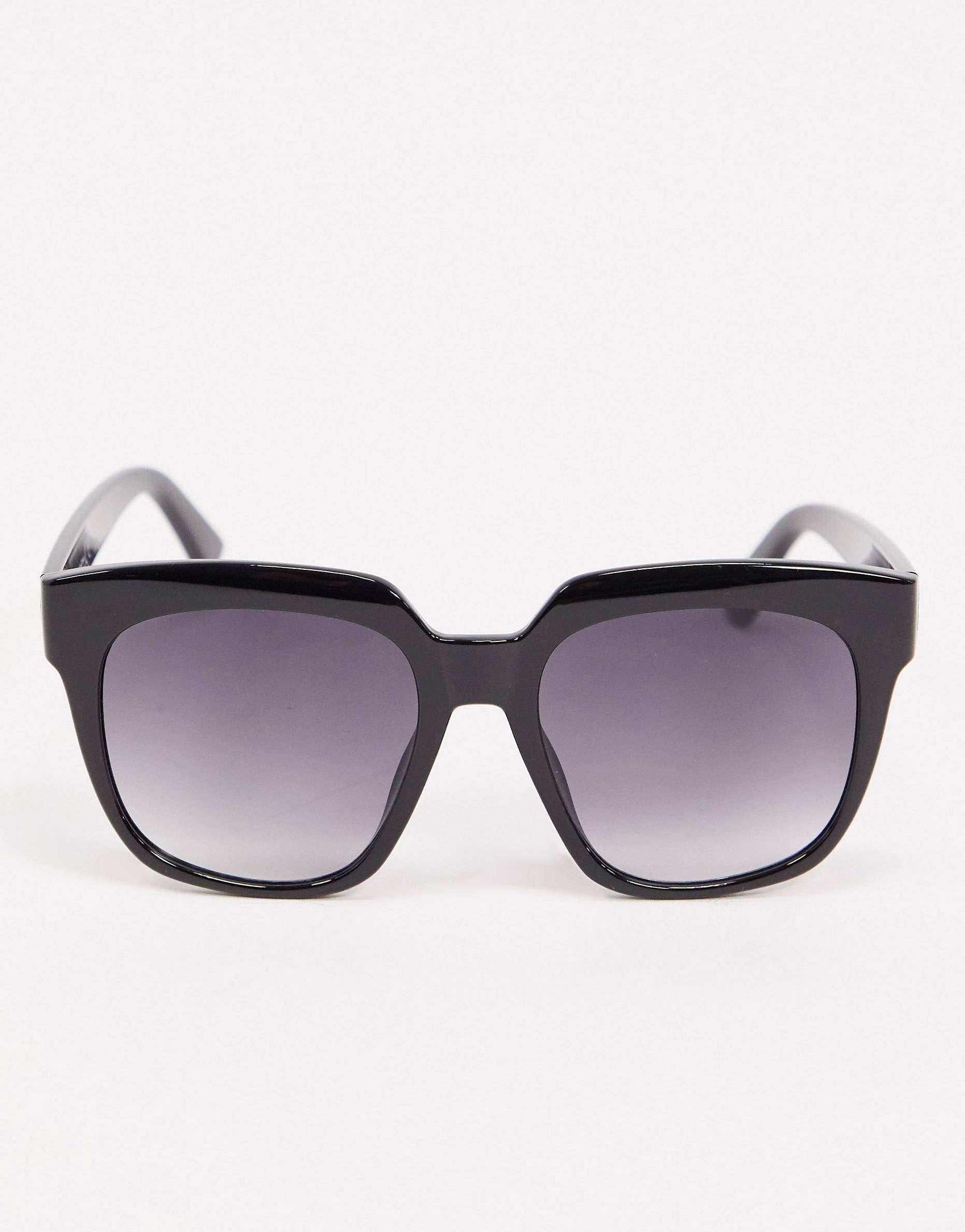 Syze oversized frame - in black