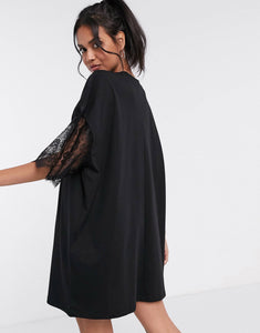 Fustan Oversized lace