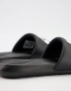 Nike Victori One sliders black