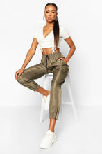 Load image into Gallery viewer, Shell Suit Jogger