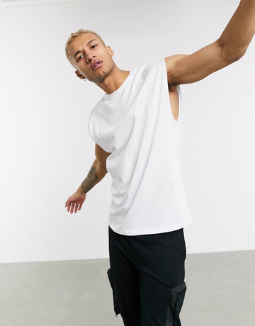 Maic The Couture Club - circle cut out