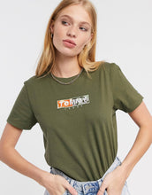 Load image into Gallery viewer, Maicë Tommy Jeans camo