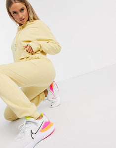 Tracksuit in Washed Yellow