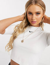 Load image into Gallery viewer, Maic - Nike Swoosh