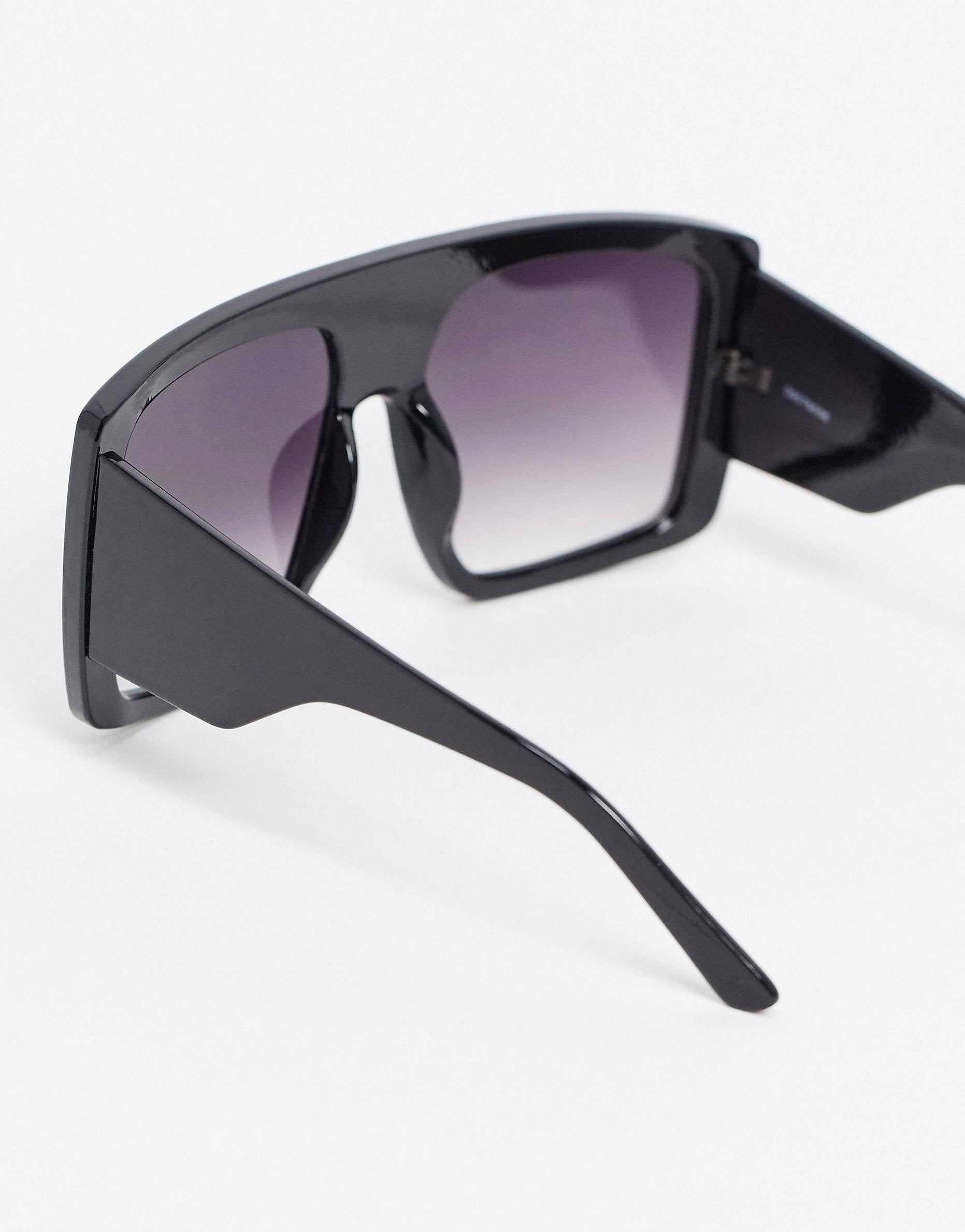 Syza Oversized Flat top visor