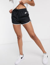 Load image into Gallery viewer, Shorce Nike woven