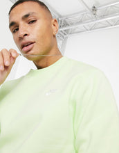 Load image into Gallery viewer, Nike Club lime
