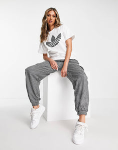 adidas Originals large trefoil white