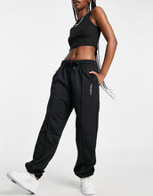 Load image into Gallery viewer, Nike oversized joggers black
