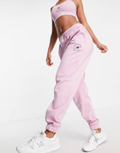Load image into Gallery viewer, New Balance joggers plum