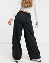 Load image into Gallery viewer, adidas Originals trousers in black