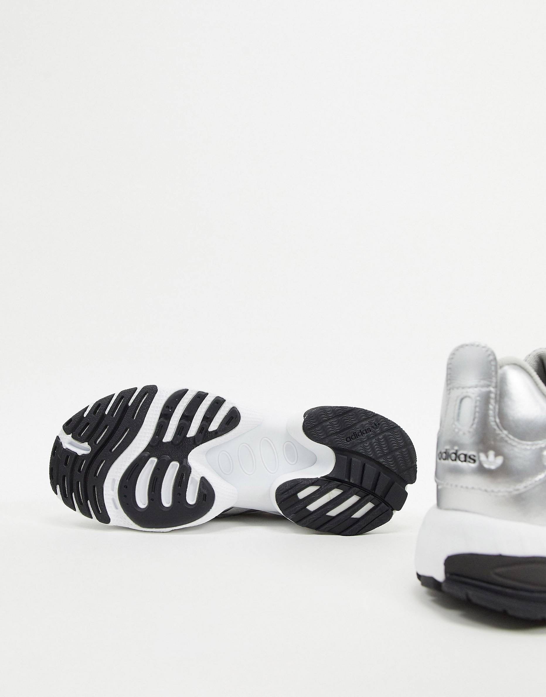 Atlete adidas - EQT