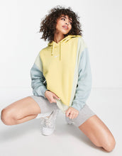 Load image into Gallery viewer, Nike mini swoosh hoodie green mix