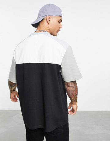 Tommy Jeans badge logo t-shirt
