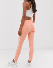 Load image into Gallery viewer, adidas Originals adicolor - Trenerka të poshtme