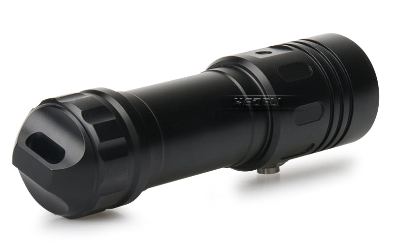 Drit dore 100m dritë nënujore