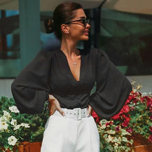 Load image into Gallery viewer, Bluzë Wanna