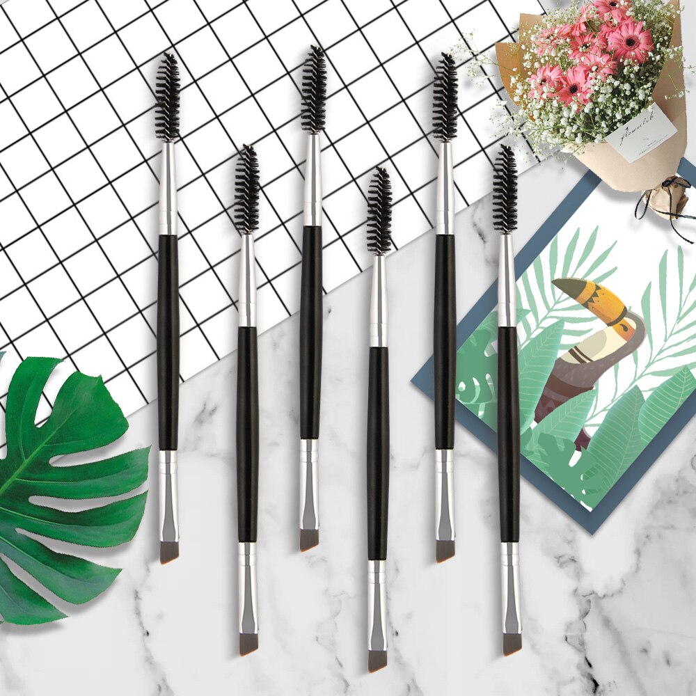 Brush per qerpik dhe laps per make Up