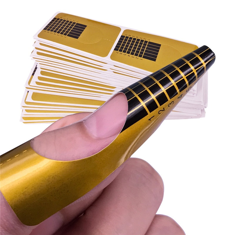 Formën e thonjve Francez